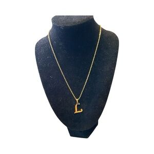 Elegant Gold 'L' Pendant Necklace